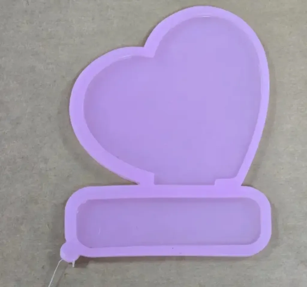 قلب مع ستاند 12cm